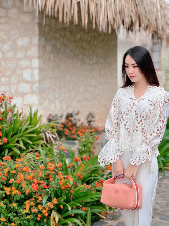 Hoa hậu Đỗ Thị Hà, Kỳ Duyên đọ đường cong nóng "bỏng mắt" với bikini-13