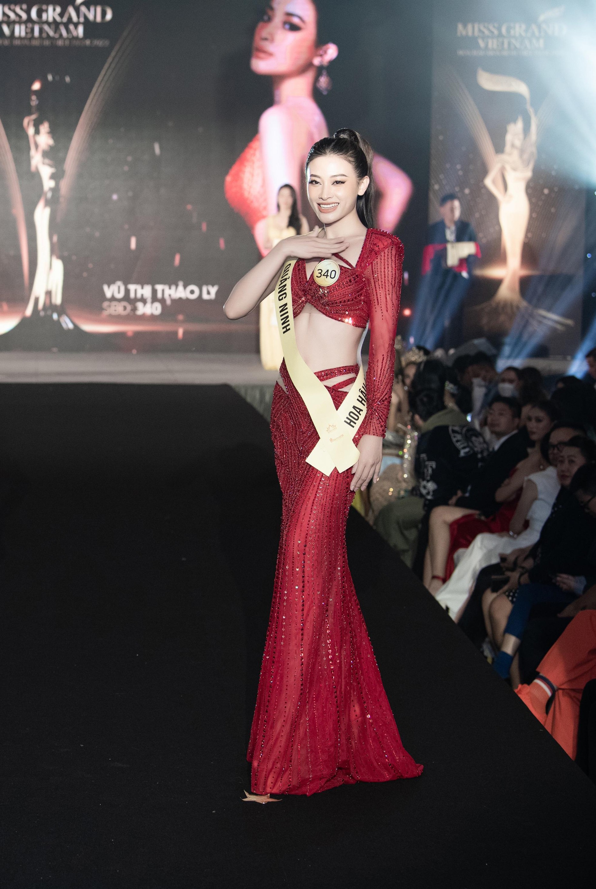 Mai Ngô, Quỳnh Châu tung chiêu catwalk độc đáo tại lễ nhận sash của Miss Grand Vietnam 2022-5