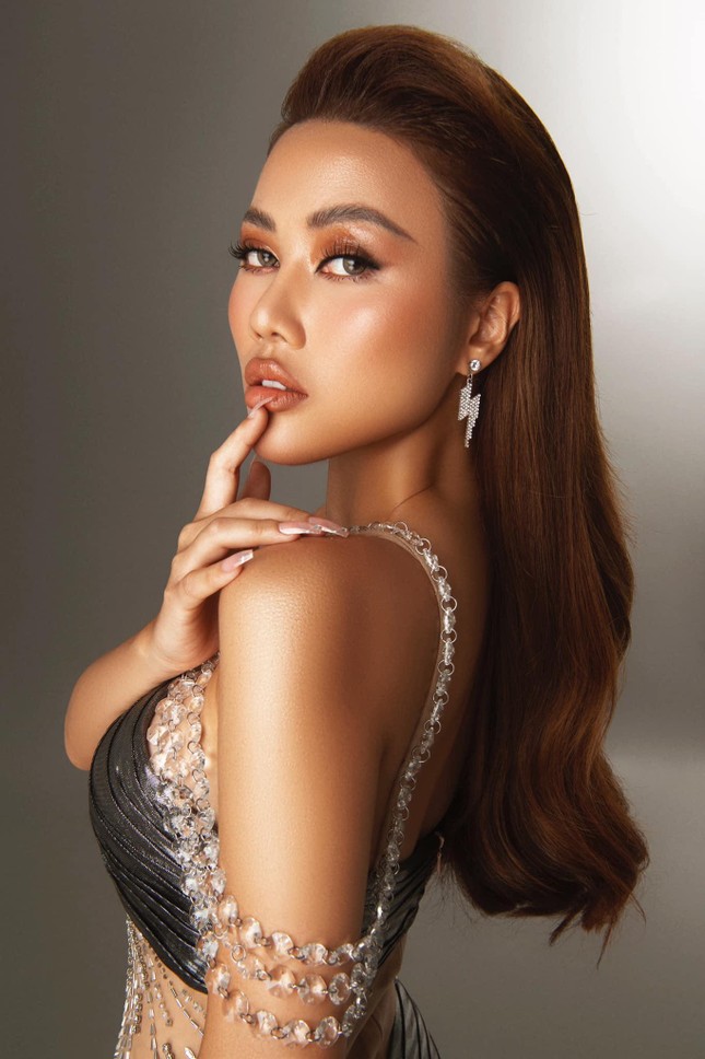 Nữ người mẫu nóng bỏng với loạt thành tích ''khủng'' gây chú ý tại Miss Grand Vietnam 2022-2
