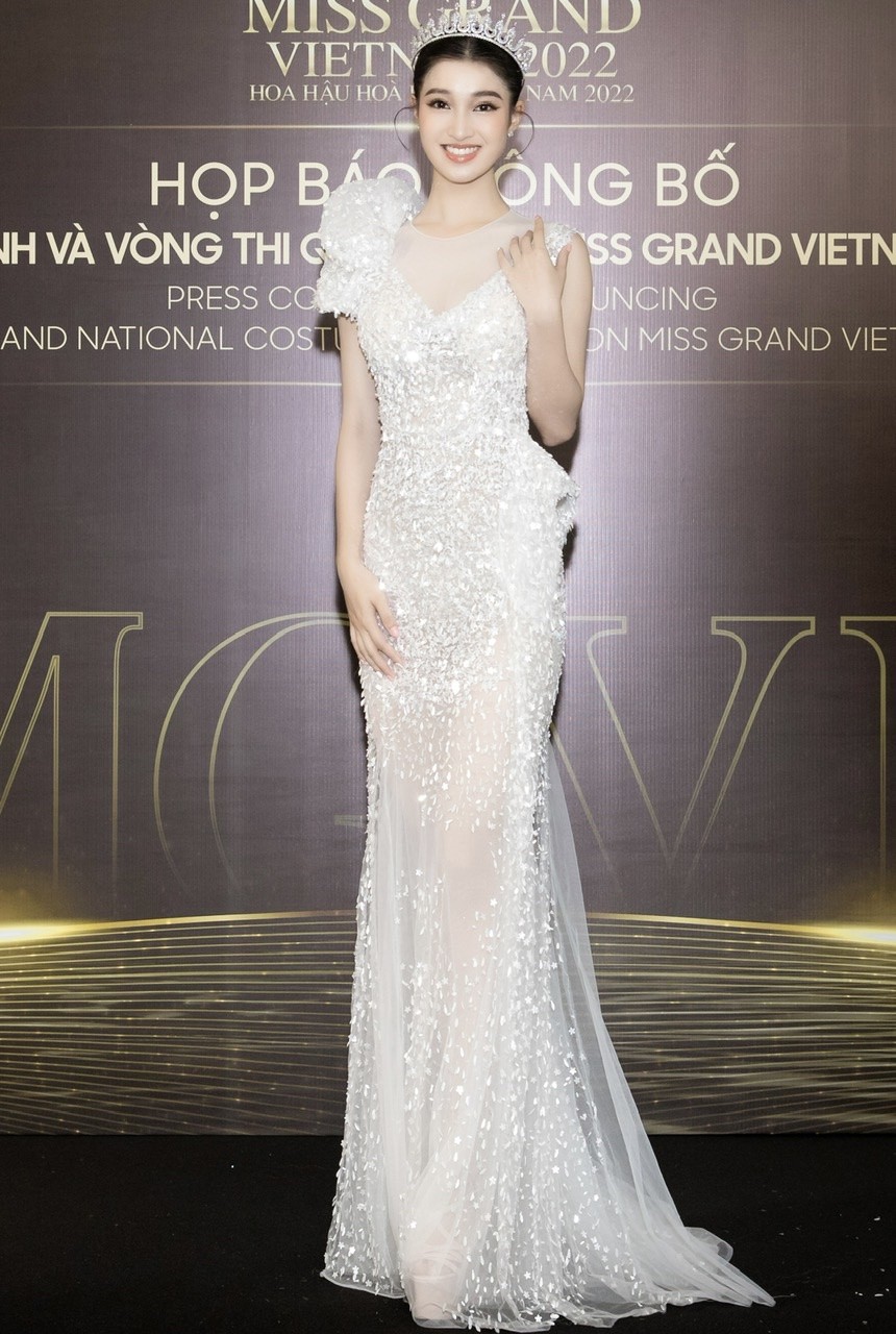 Thuỳ Tiên quyến rũ lấn át Top 3 Miss World Việt Nam 2022-5