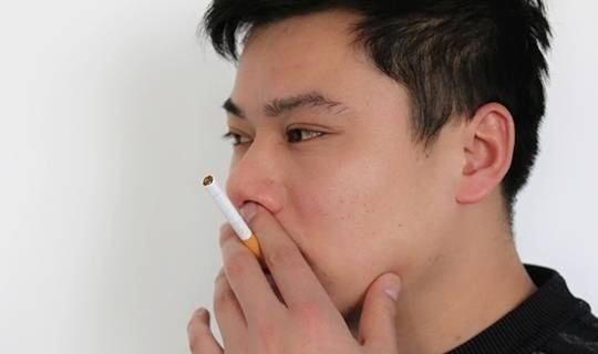 3 thủ thuật quan trọng ‘làm sạch’ và ‘cứu’ lá phổi người hút nhiều thuốc lá-1
