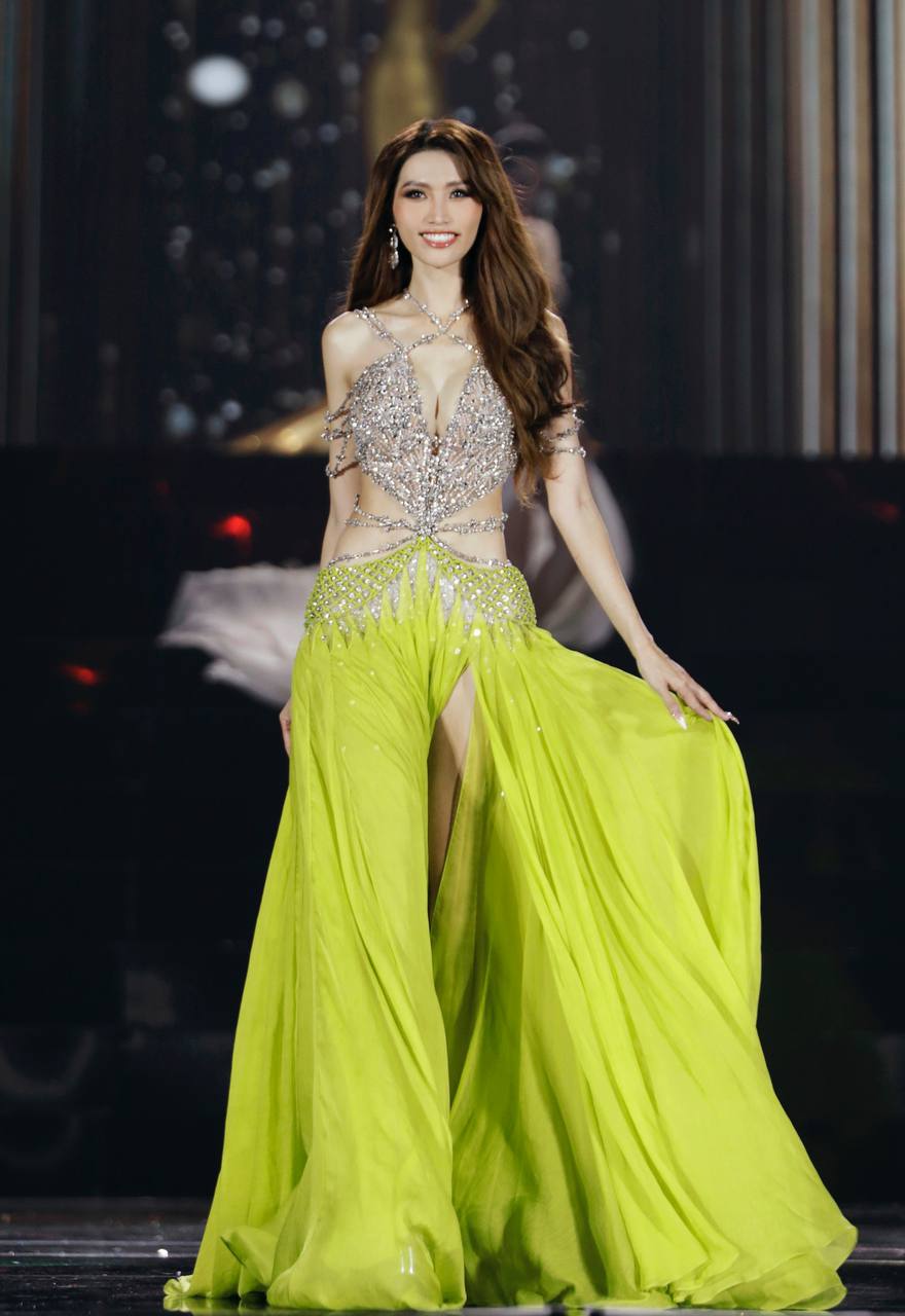 Đoàn Thiên Ân là Hoa hậu Hoà bình Việt Nam 2022-4