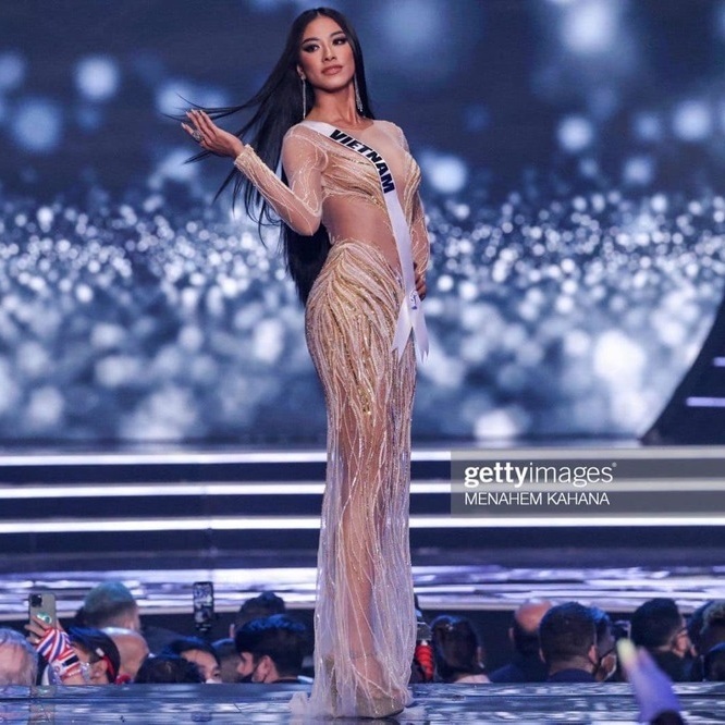 So sánh phần thi của Kim Duyên tại Miss Universe và Miss Supranational-11