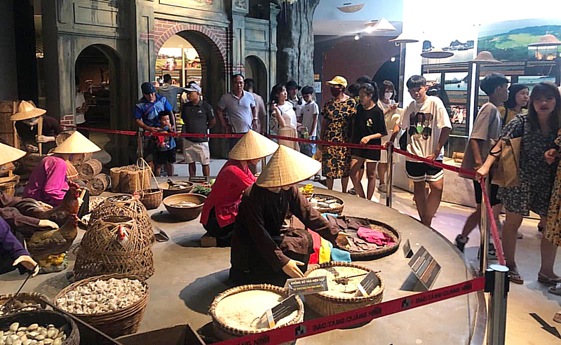 Bảo tàng Quảng Ninh - “Viên ngọc đen” bên vịnh Hạ Long-13