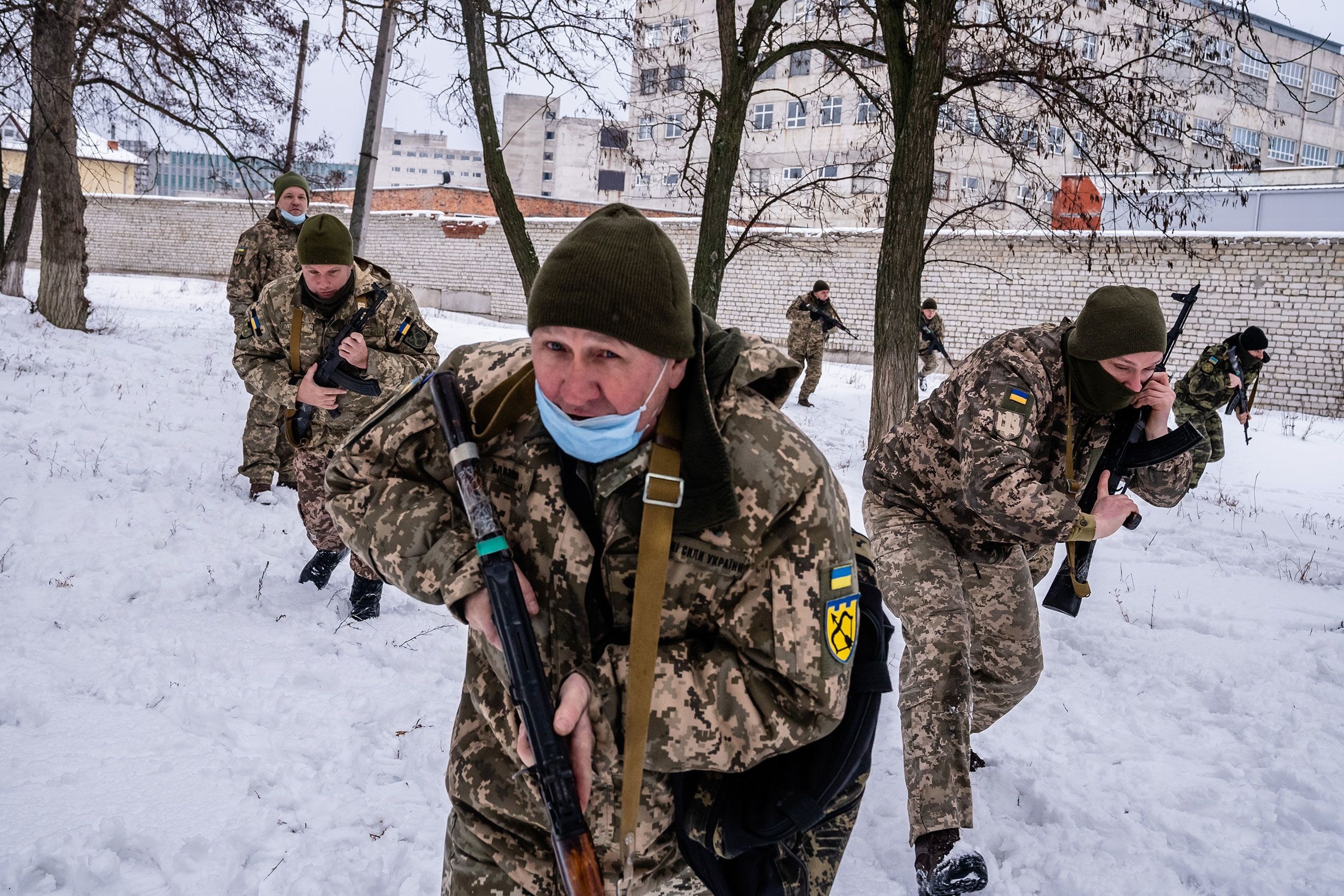 Một số nước bí mật chuyển vũ khí cho Ukraine-1
