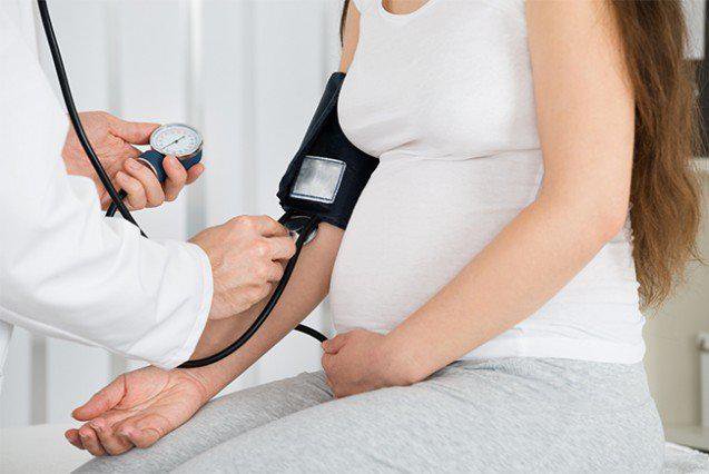 Sự nguy hiểm khi có thai bị tăng huyết áp-1