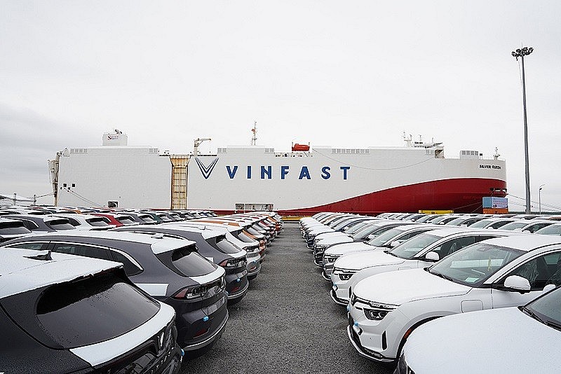 Xuất khẩu ngày 21-25/11: Hoa Kỳ sắp đón lô xe ô tô điện đầu tiên từ Vinfast; năm 2023, dệt may dự báo 'gặp khó'-1
