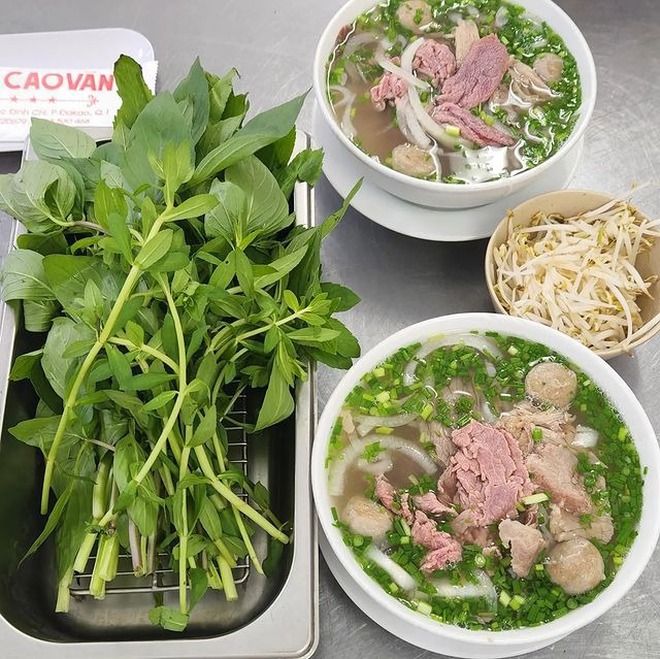 Việt Nam có 8 món ăn được báo nước ngoài khen ngợi: Toàn đặc sản đến khách Tây phải “nghiện”-2