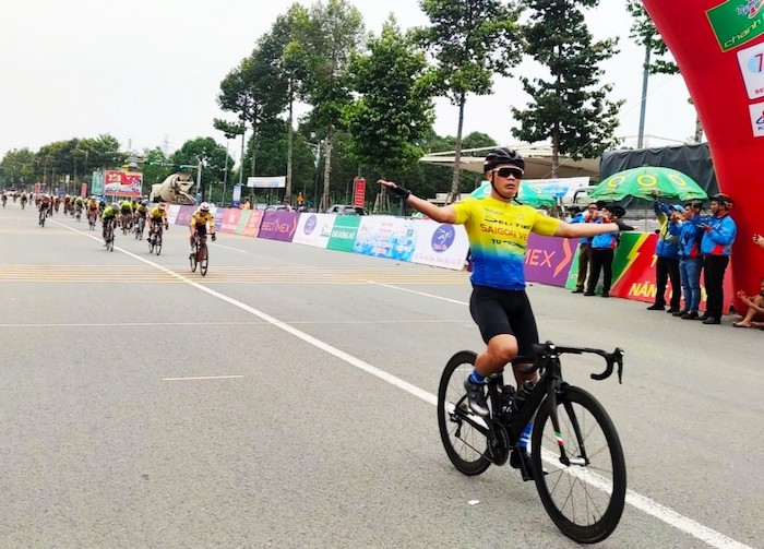 Kết thúc giải xe đạp truyền hình Bình Dương: Thanh niên Hóc Môn giành áo vàng chung cuộc-5