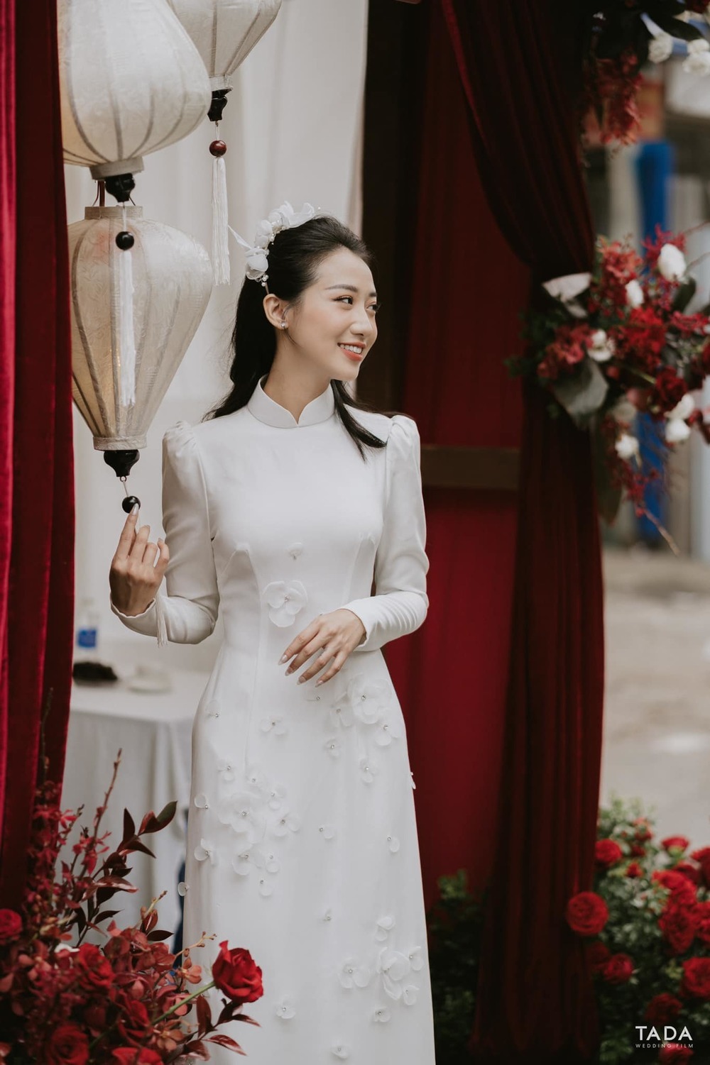 Soobin Hoàng Sơn chiếm spotlight khi dự đám cưới nữ chính NALA-11