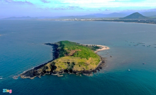 Hòn đảo hình con chim ở Phú Yên-1