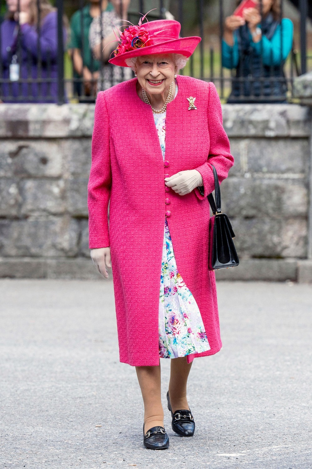 Nhìn lại thời trang lúc sinh thời của Nữ hoàng Anh Elizabeth II-12