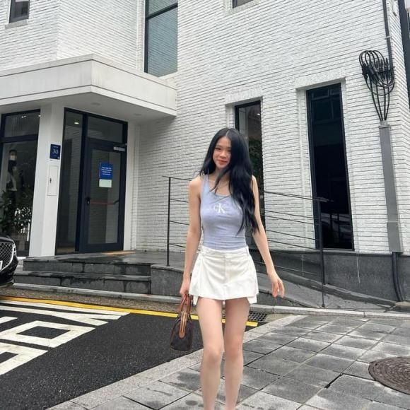 Đón tuổi 20, Linh Ka tham dự New York Fashion Week, được khen ngày càng xinh đẹp và gợi cảm-4