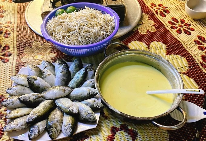 Độc đáo món bánh khoái cá kình của làng Chuồn, Huế-4
