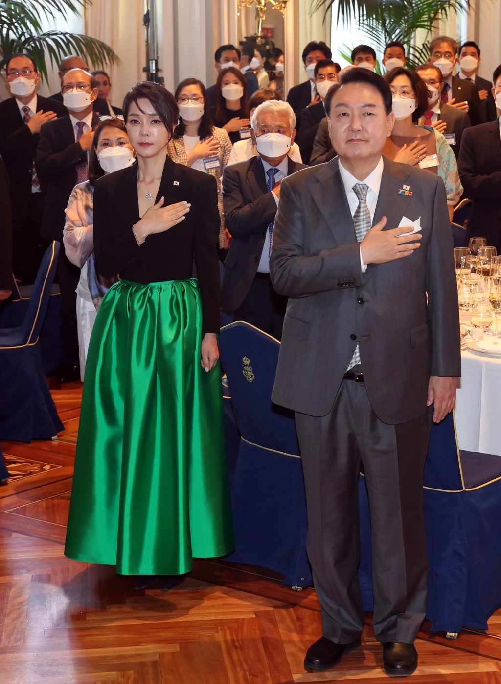Phong cách thời trang “New Woman” của phu nhân tổng thống Hàn Quốc được gói gọn trong 3 chữ: Sang trọng, độc lập, tinh tế-3