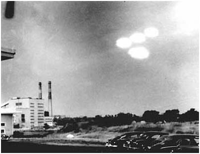 Chấn động hình ảnh “nóng hổi”  về UFO lần đầu Pháp công bố-4