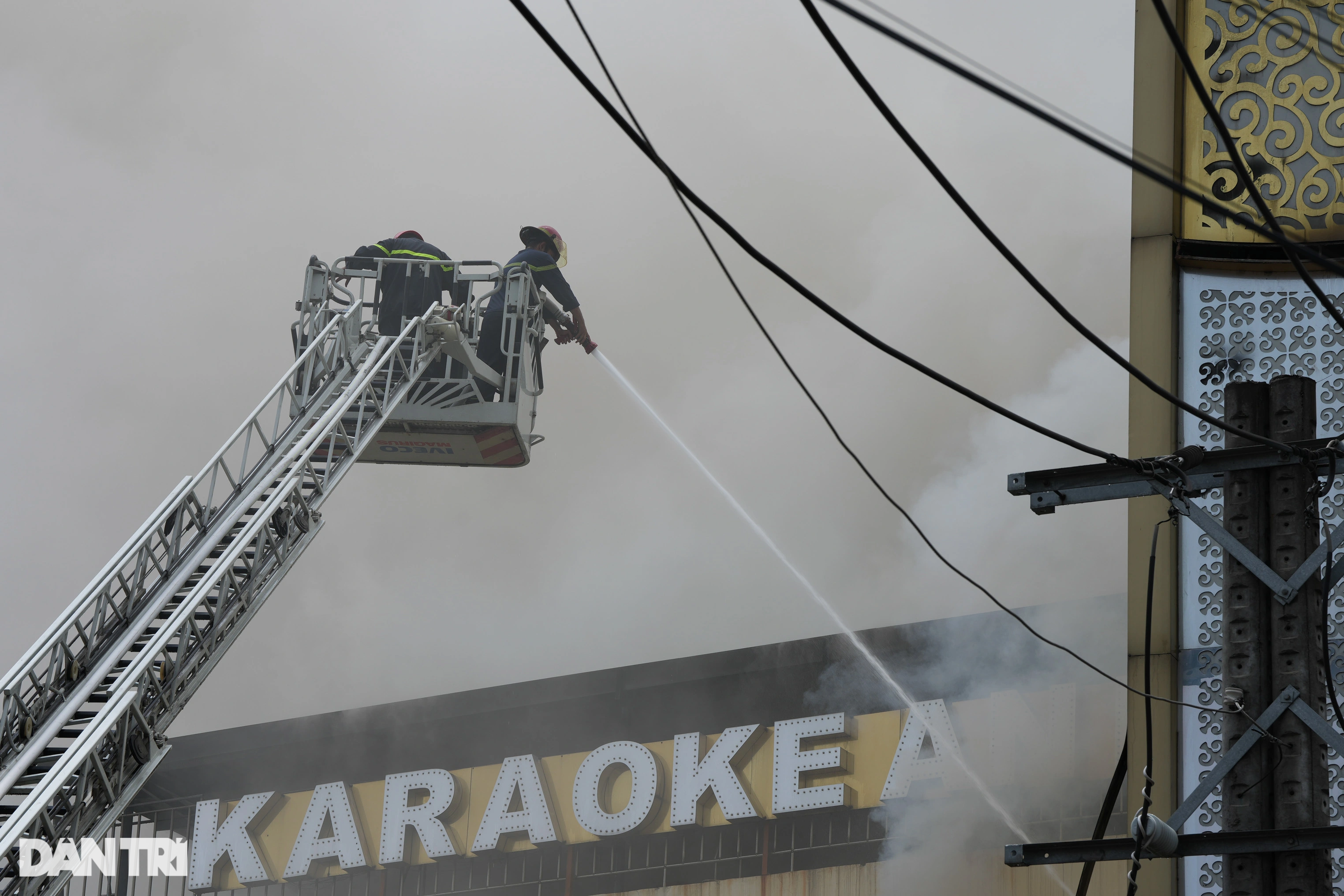Vụ cháy karaoke khiến 33 người chết: 3 nguyên tắc sống còn để thoát nạn-3