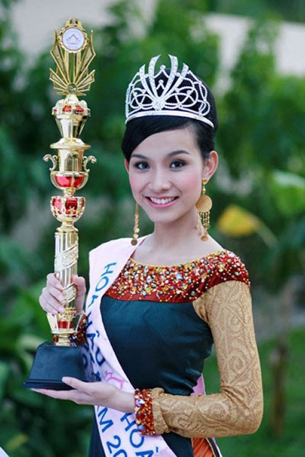 Sau 14 năm đăng quang, Hoa hậu Thùy Lâm vẫn trẻ như thiếu nữ-2