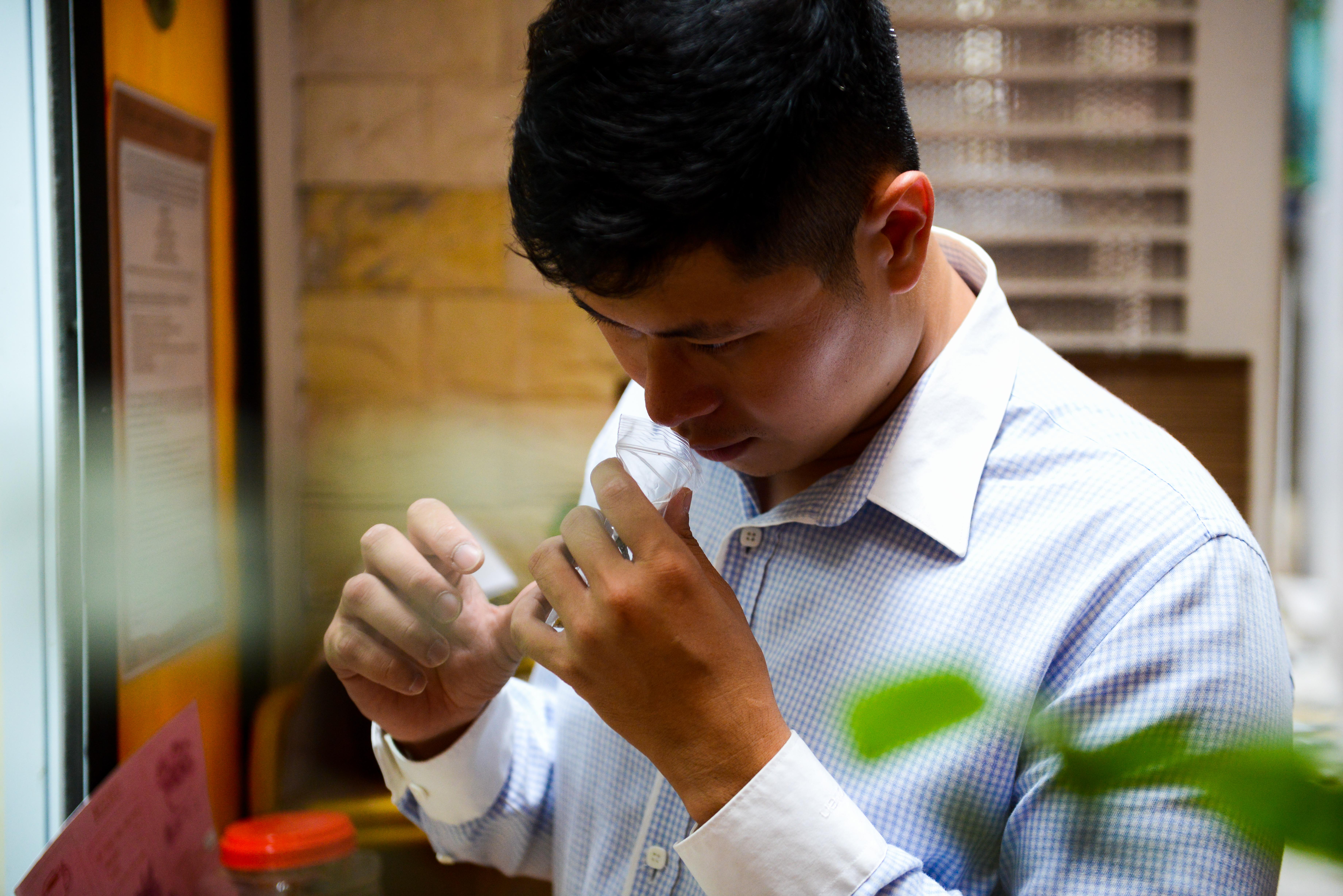 Trải nghiệm quán trà độc đáo bậc nhất Hà Nội: Khách đến tự phục vụ, tự trả tiền-5