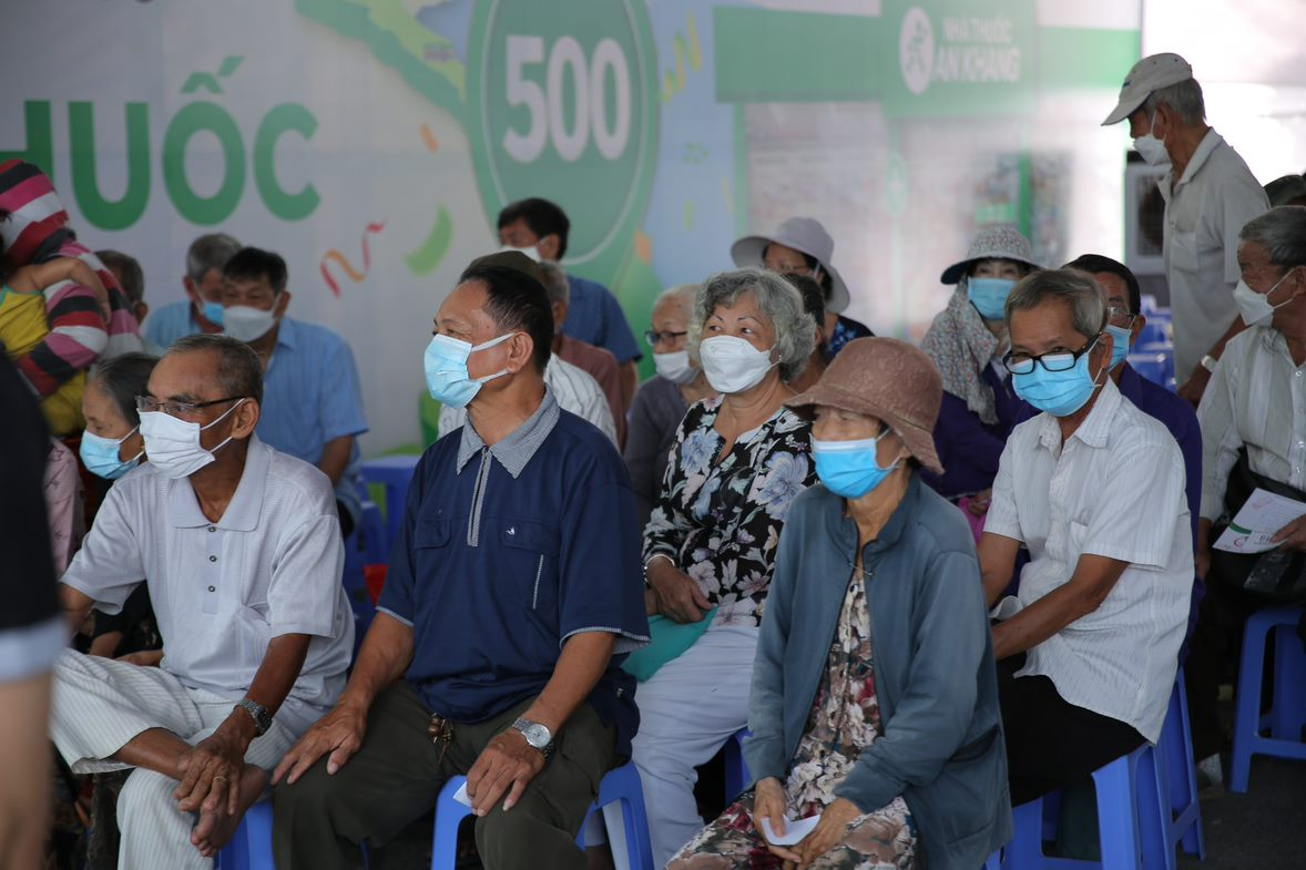 Nhà thuốc An Khang hiện thực hóa giấc mơ mang thuốc miễn phí đến cho người dân khó khăn-3