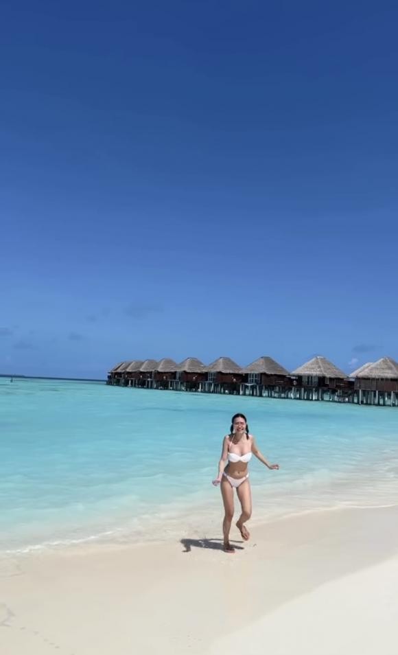 Ninh Dương Lan Ngọc khoe dáng nuột khi diện bikini ở Maldives nhưng lại gây chú ý vì điều này-7