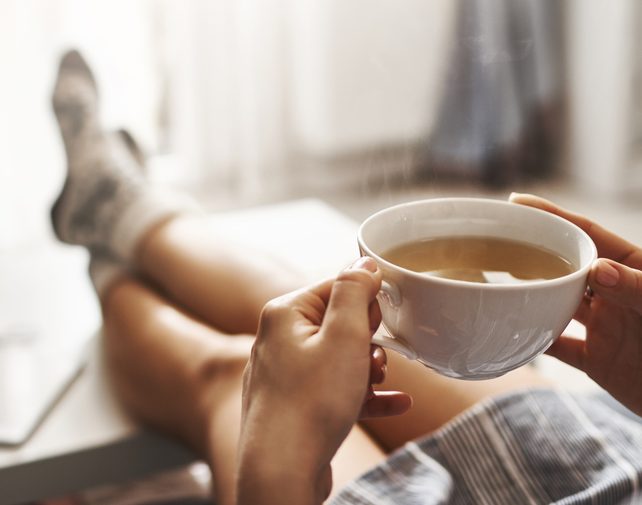 Đều có nhiều công dụng và giúp cơ thể tỉnh táo - Giữa trà và cà phê, bạn nên chọn thức uống nào?-1