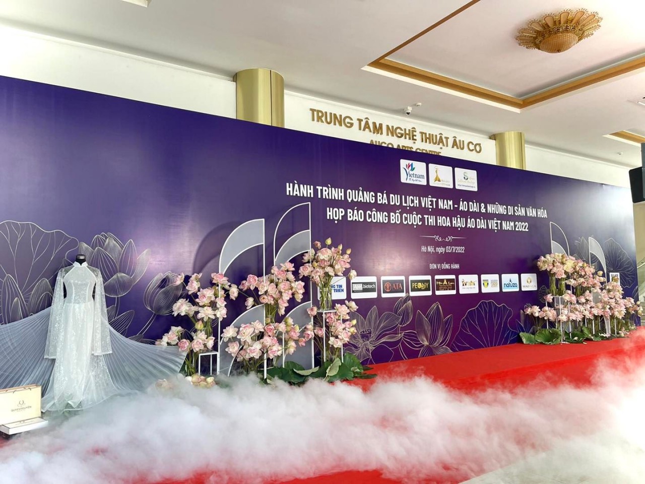 Tôn vinh và quảng bá vẻ đẹp của phụ nữ tại Hoa hậu Áo dài Việt Nam 2022-1
