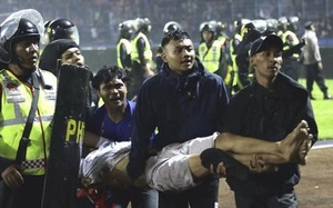 Số người chết trong vụ bạo loạn ở Indonesia tăng lên 130-cover-img