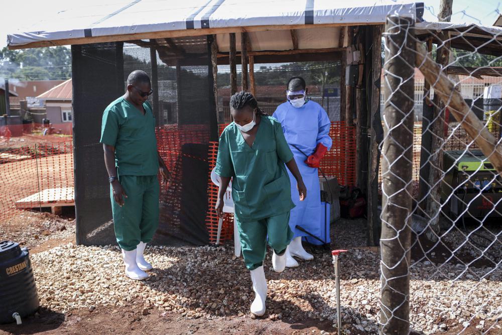 10 người tử vong vì Ebola, WHO và Uganda họp khẩn-1