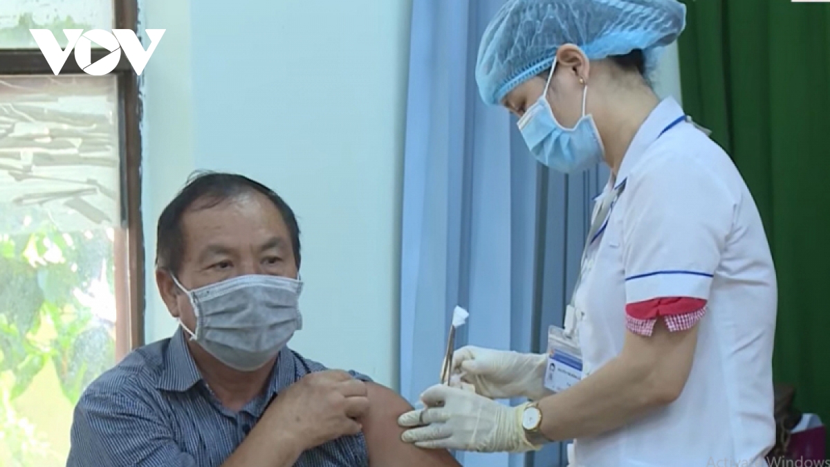 Rất ít người dân ở Bình Phước tiêm mũi 4 vaccine phòng Covid-19-1