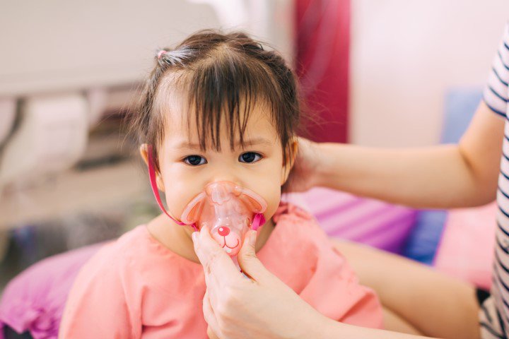 Vì sao cần tái khám khi điều trị viêm phổi ở trẻ em?-3