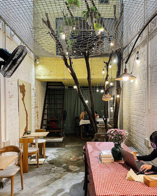 Khám phá quán cafe độc đáo với không gian kiến trúc hoài niệm Sài Gòn thập niên 70-3